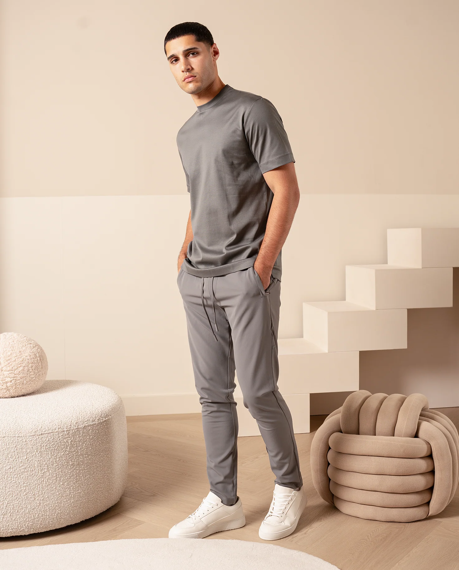 LUXE T-SHIRT - GREY - Image 5