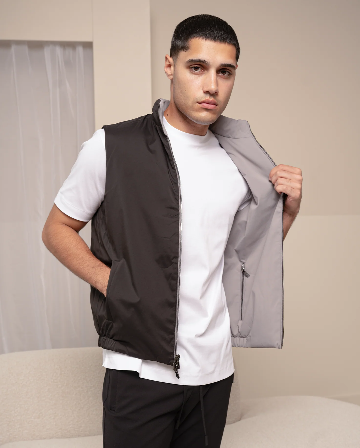 REVERSIBLE VEST - BLACK/GREY - Image 11