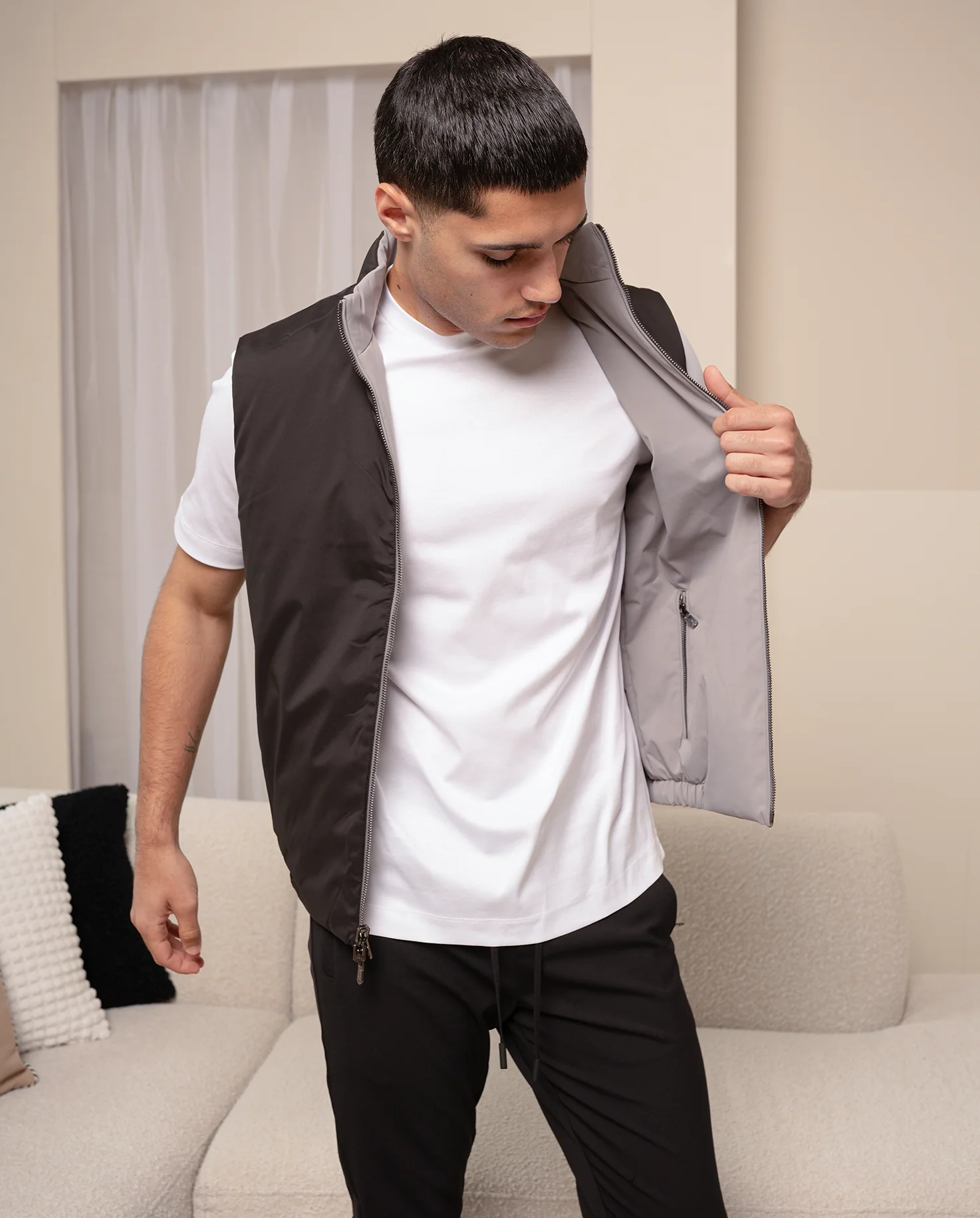REVERSIBLE VEST - BLACK/GREY - Image 7