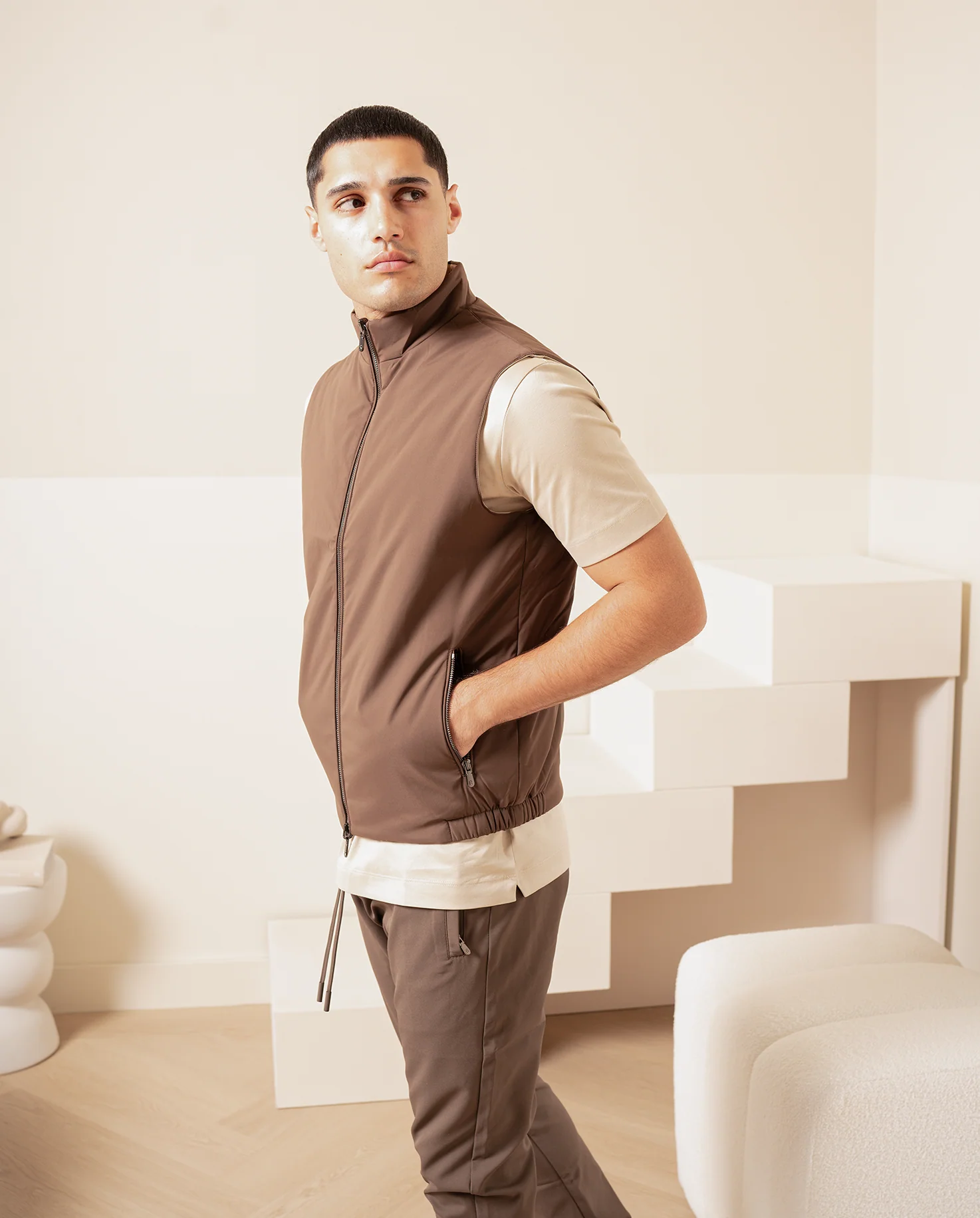 REVERSIBLE VEST - EBONY/BEIGE - Image 13