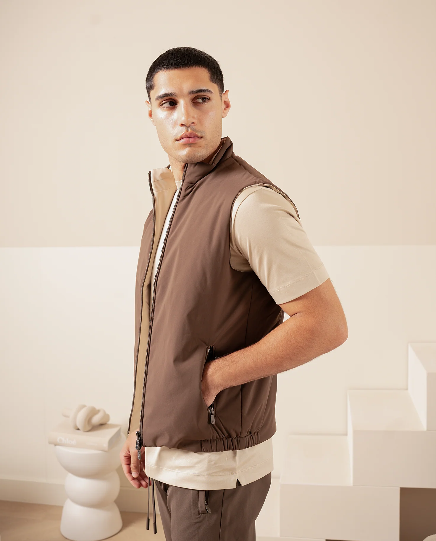 REVERSIBLE VEST - EBONY/BEIGE - Image 8