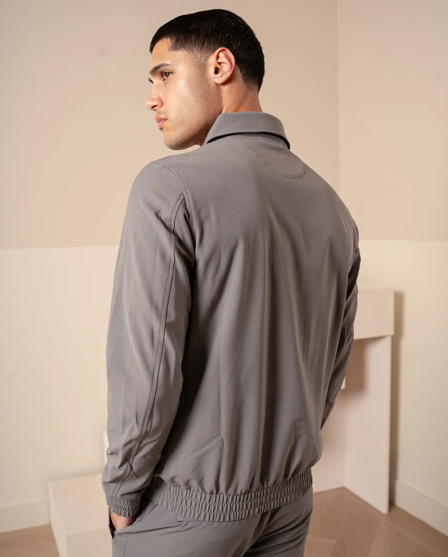 TECH JACKET - GREY - Image 9